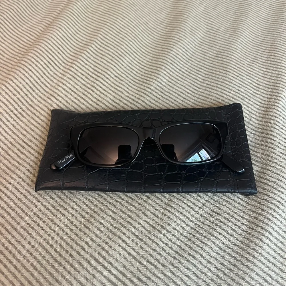 FÉROCE Hilary Polarized Sunglasses Black - 90’s Y2K rectangular frame